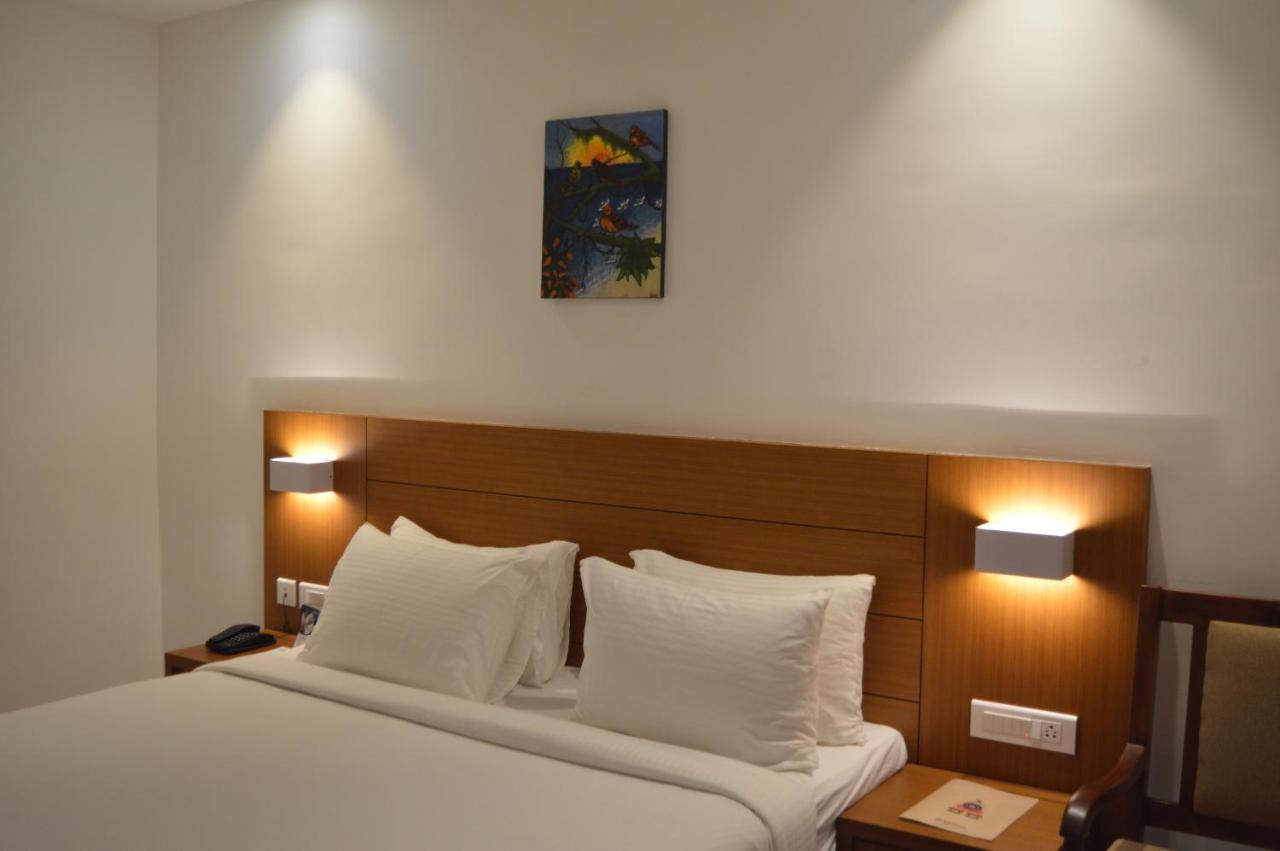 Hotel Apsara Shoranur Экстерьер фото